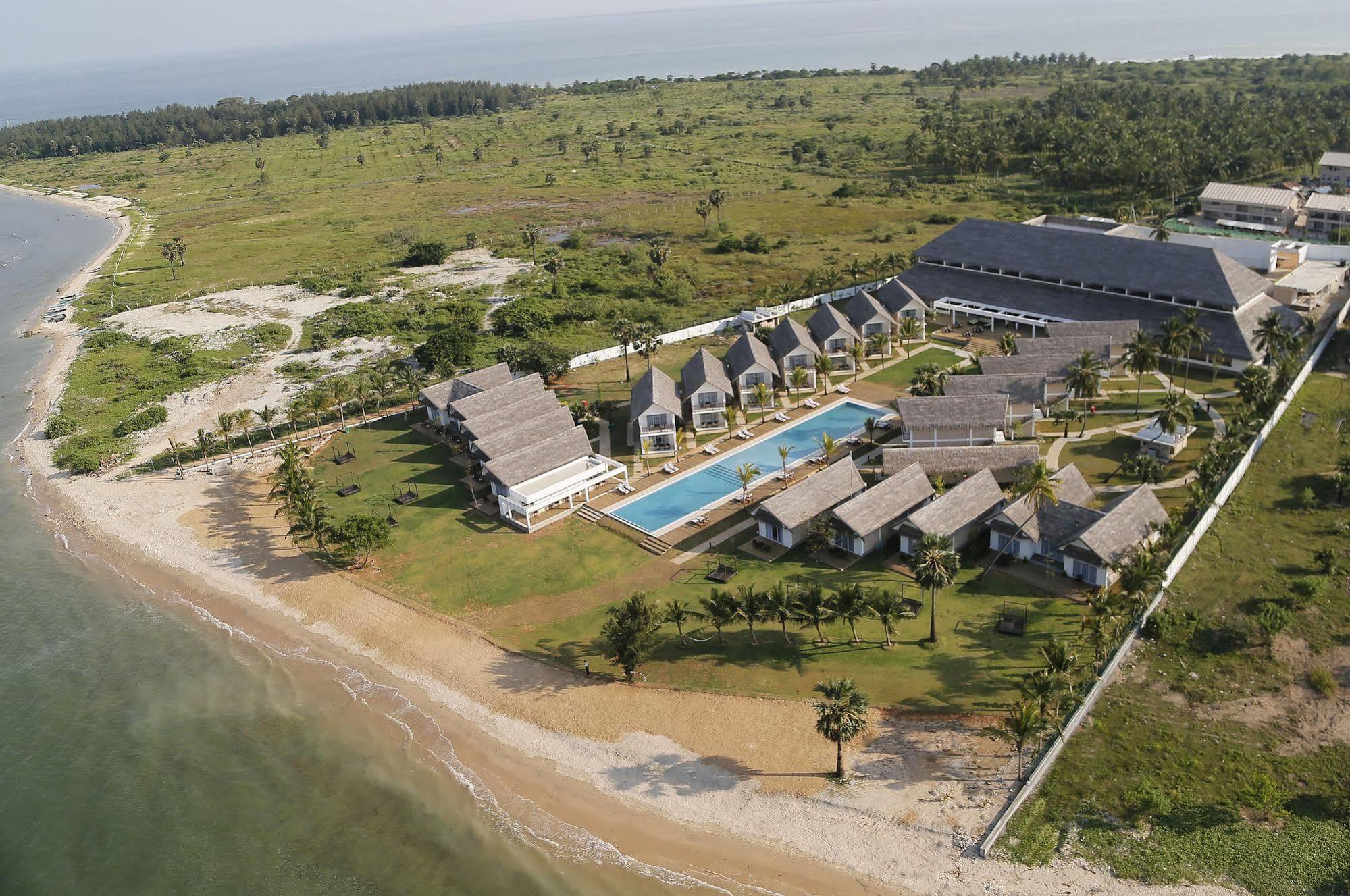 Hotel Anilana Pasikuda Passikudah Exterior foto